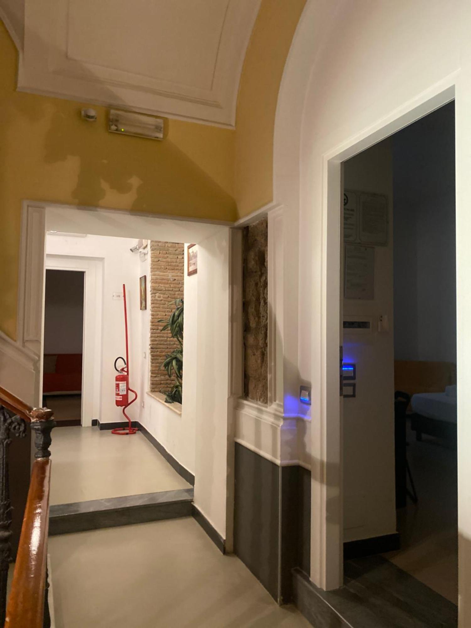 Hotel Plebiscito Aparthotel Napoli Eksteriør billede